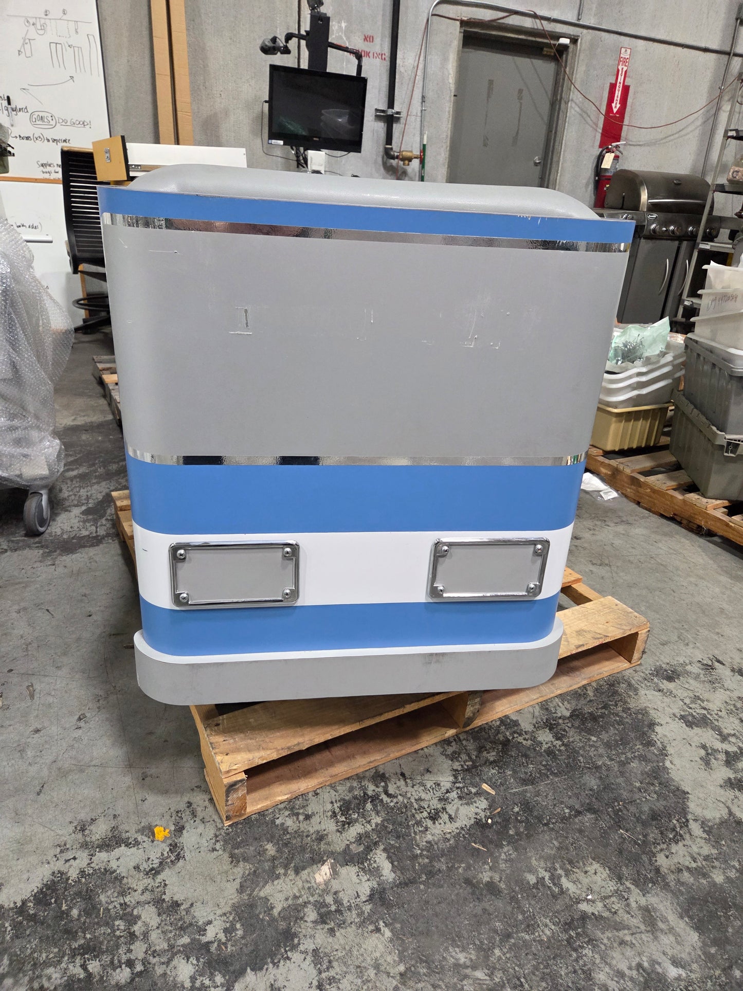 Bus Pediatric Cabinet Treatment Table w/ Flat Top, Used, 1/Each - 1767851