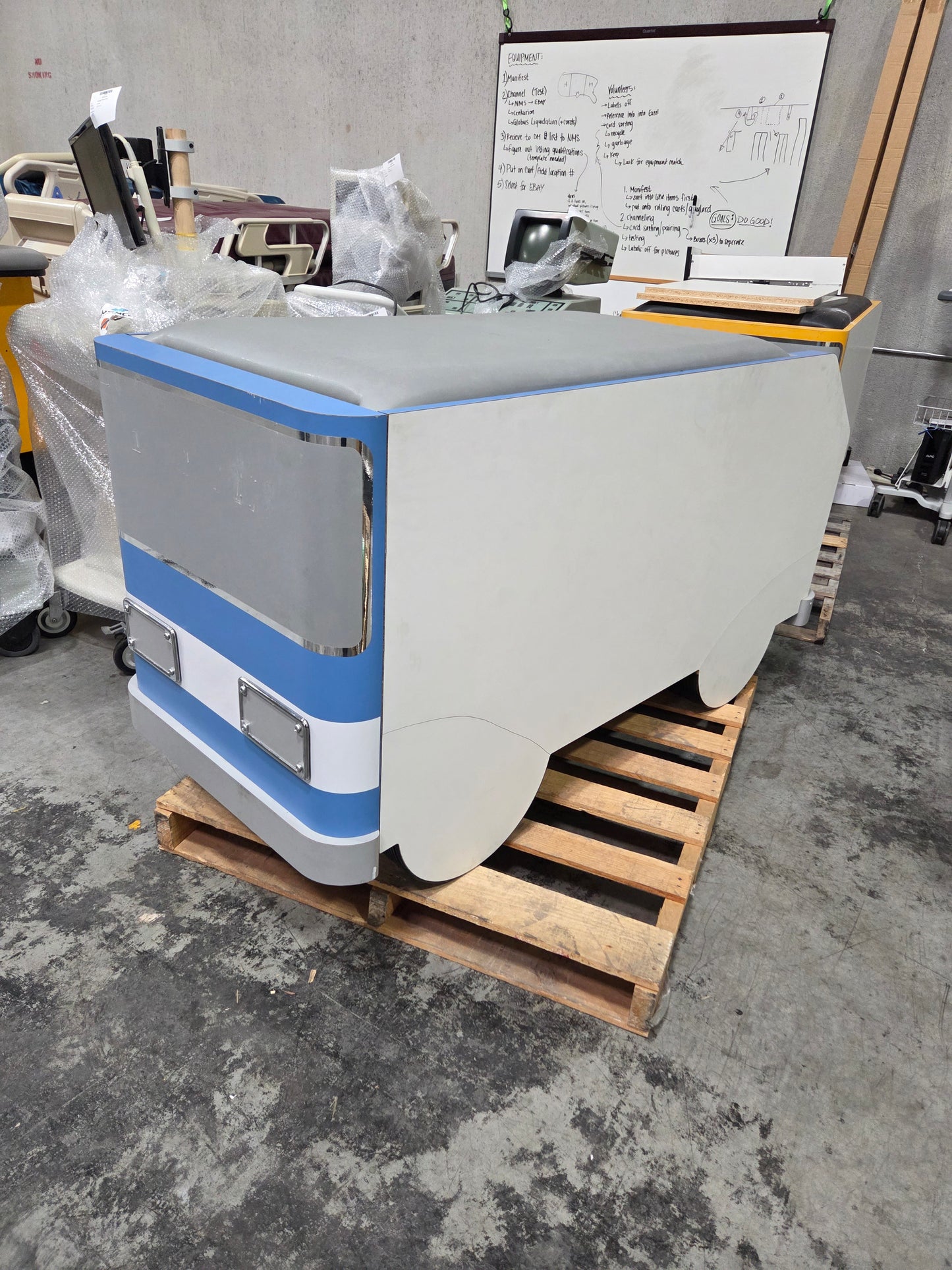 Bus Pediatric Cabinet Treatment Table w/ Flat Top, Used, 1/Each - 1767851