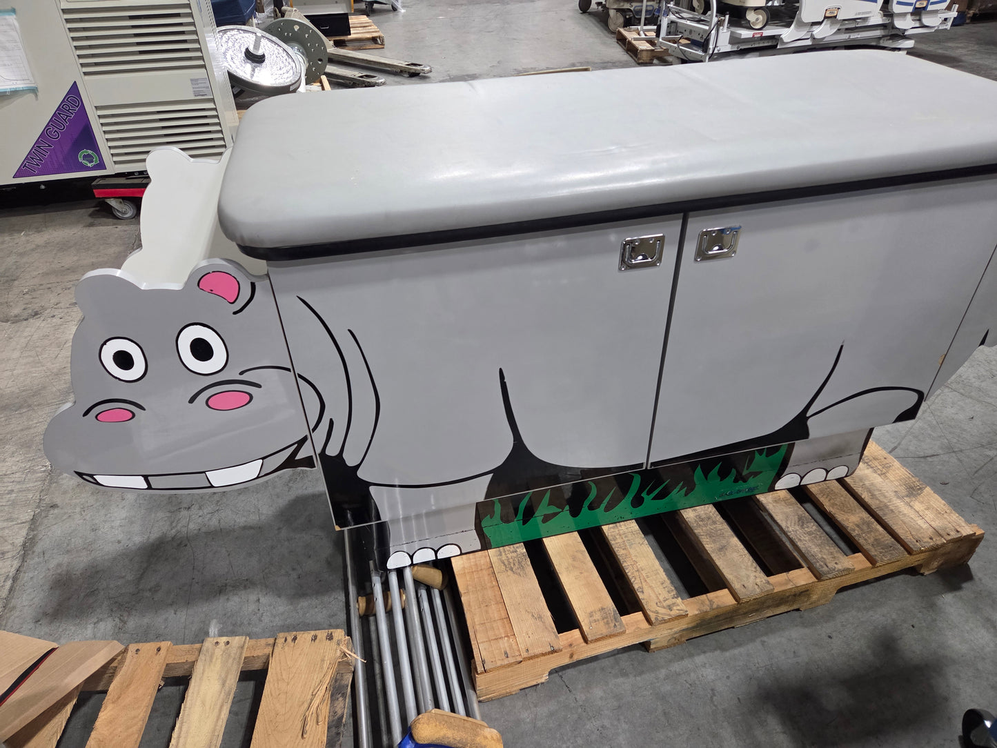 Hippo Pediatric Cabinet Treatment Table w/ Flat Top, Used, 1/Each -1767871