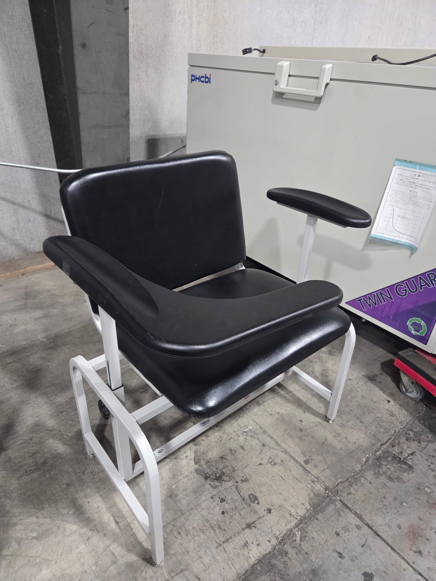 Blood Drawing Chair, Black, Used - 1767896