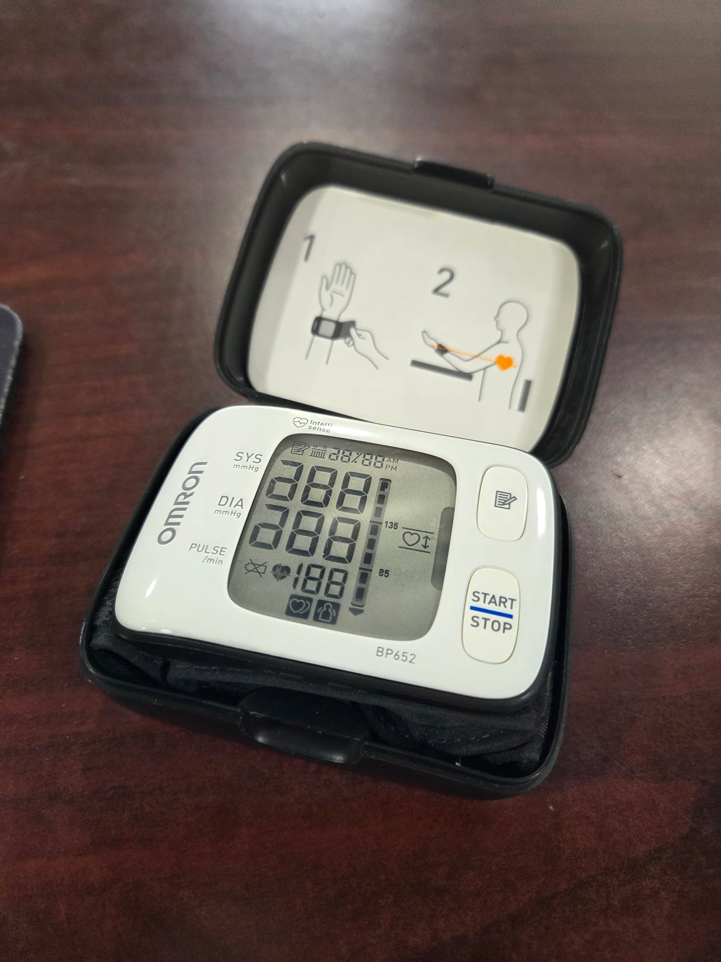 Omron 7 Series Ultrasilent Blood Pressure Monitor, Used, 1/each - 1777899