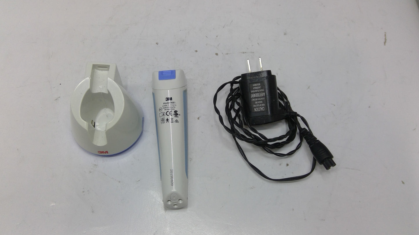 3M Surgical Cordless Clipper Kit w/ Charging Stand, Used