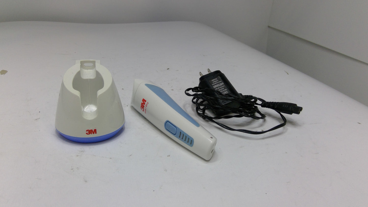 3M Surgical Cordless Clipper Kit w/ Charging Stand, Used