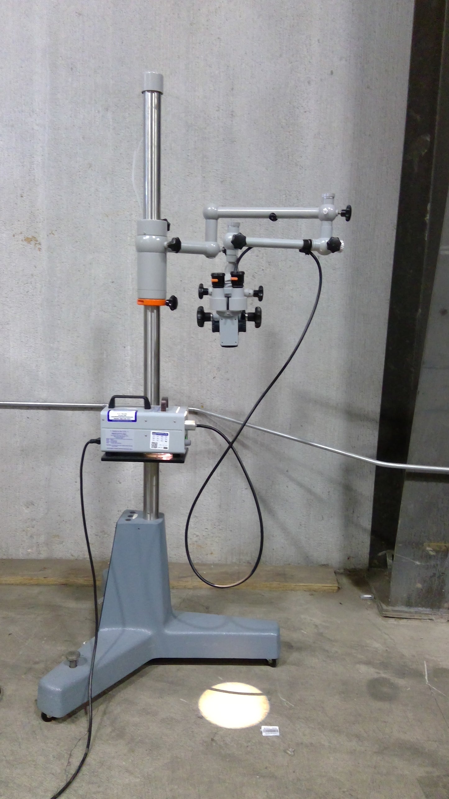 Zeiss OPMI 1 ENT Microscope