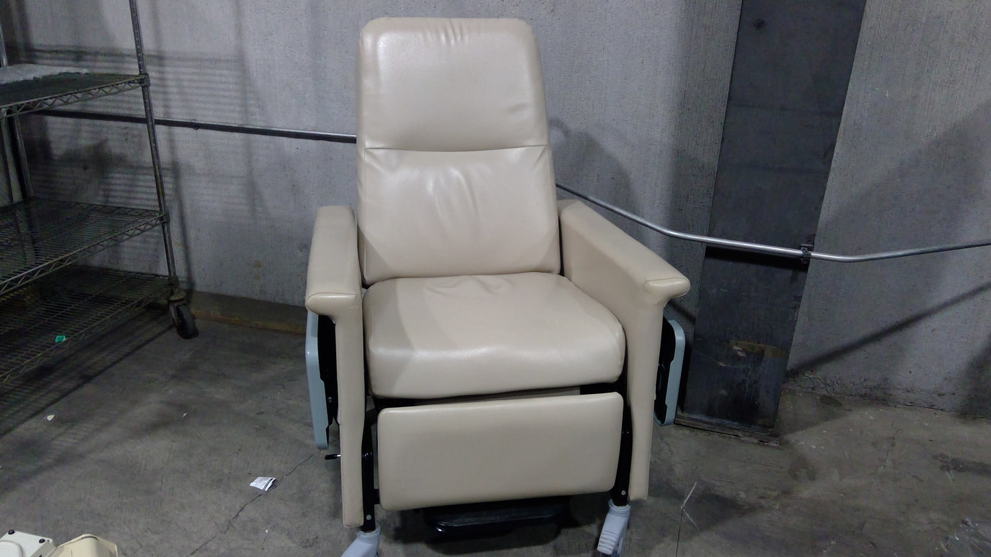 Champion 59P Power Recliner, Used, 1/ea