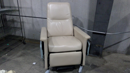 Champion 59P Power Recliner, Used, 1/ea