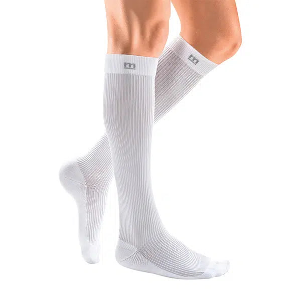 Mediven Active Medical Compression Socks, Closed Toe, White, Calf Standard, Size IV