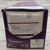 Protexis Latex Surgical Glove Nitrile P.F. Smooth Finish Size 5.5 Sterile Pair,50/Box