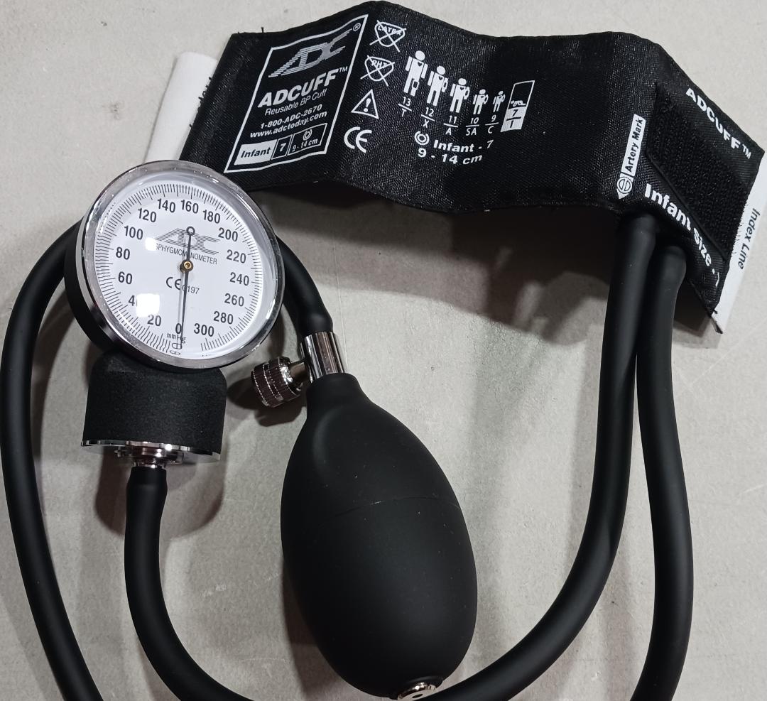 Adcuff Reusable Blood Pressure Cuff w/Sphygmomanometer, Infant Size 7, 9-14cm, w/Zipper Pouch