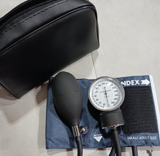 Labtron Reusable Blood Pressure Cuff w/Sphygmomanometer, Small Adult Size 18.4-26.7cm, w/Zipper Pouch