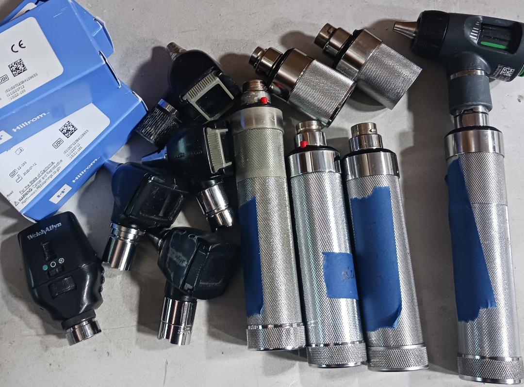 Otoscope and Ophthalmoscope w/Accessories, Rechargeable Batteries and Charging Port, Used/Untested, 1/Set
