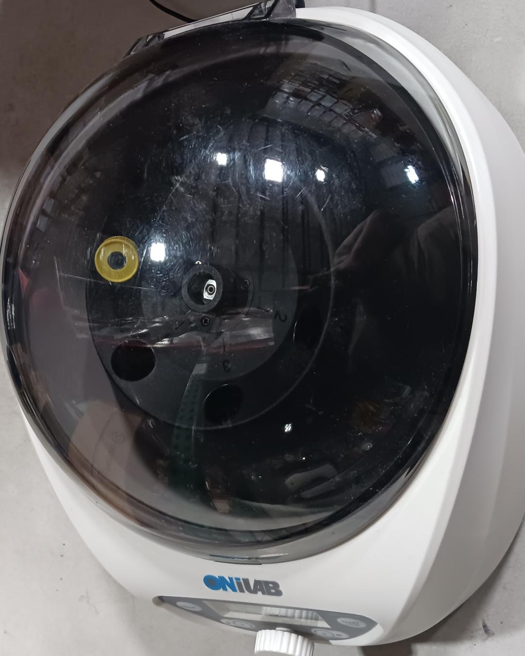 OniLab Low Speed Benchtop Centrifuge, Used
