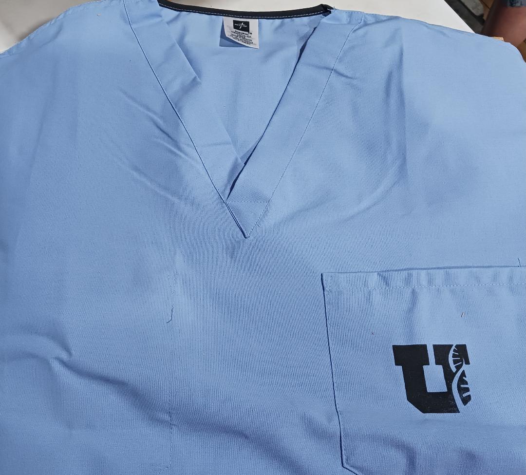 AngelStat Unisex Scrub Top V-Neck w/4 Pockets, Cotton/Poly, Reusable, Blue, Large, 12/Box