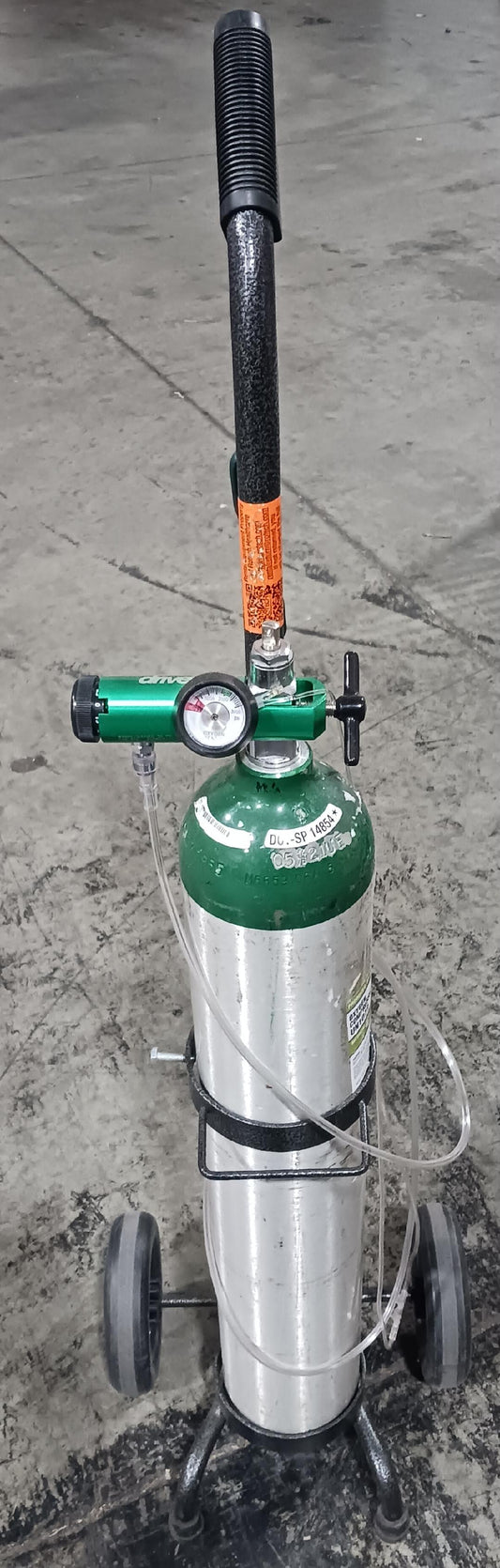 Medical Oxygen Cylinder, Compressed USP, UN1072, 24 cu ft., w/2-Wheeled Cart, Used/Empty