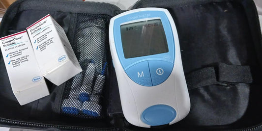 CoagChek XS Coagulation Meter w/Case, Used/Tested - 1729578