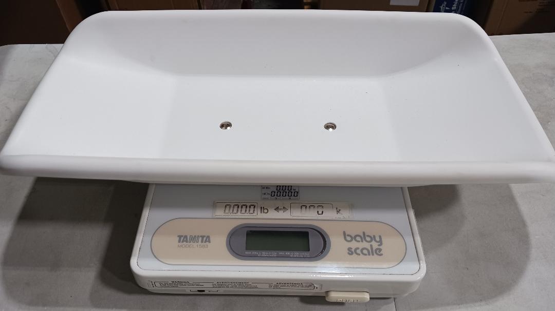 Tanita 1583 Digital Tabletop Baby Scale, Used/Tested